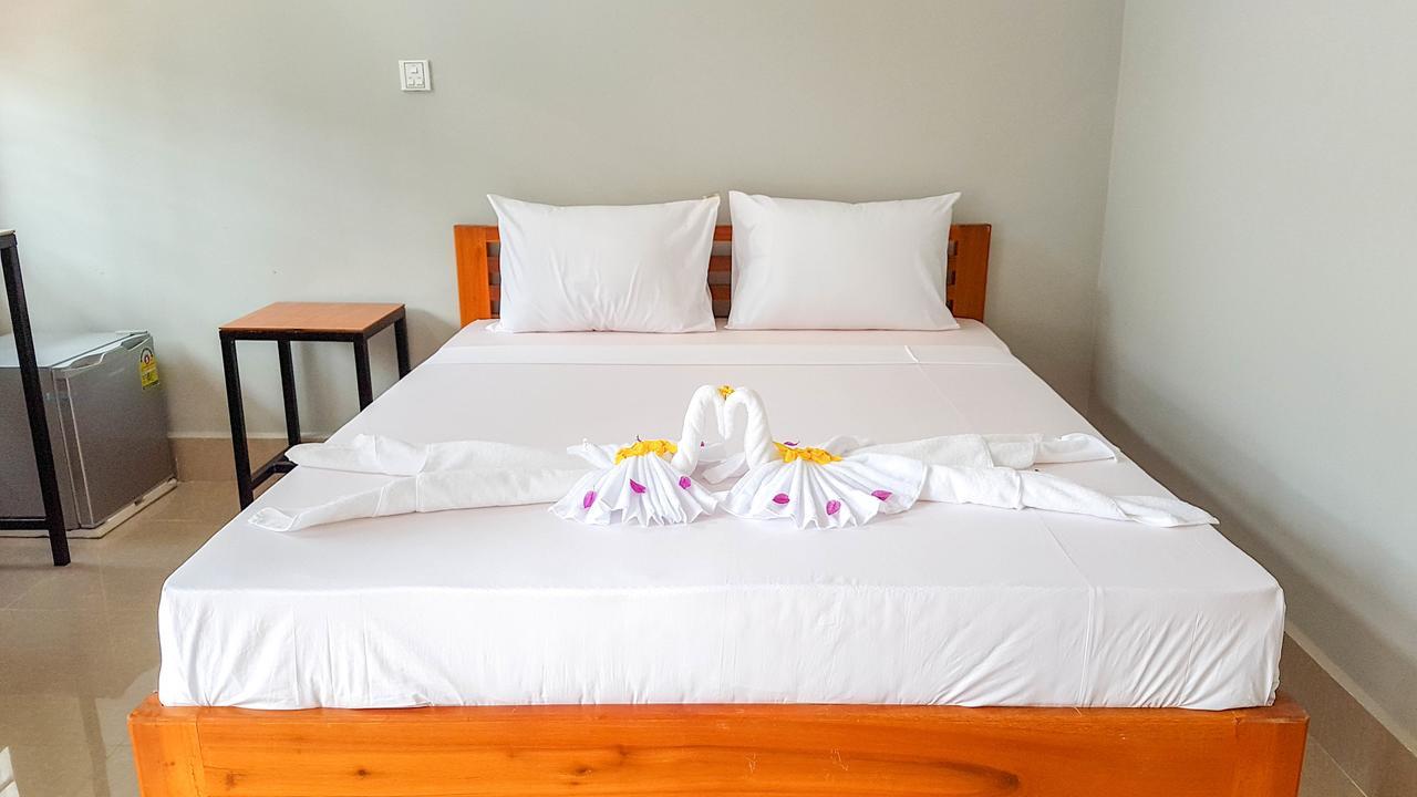 Two Moons Resort Kampot Exterior foto