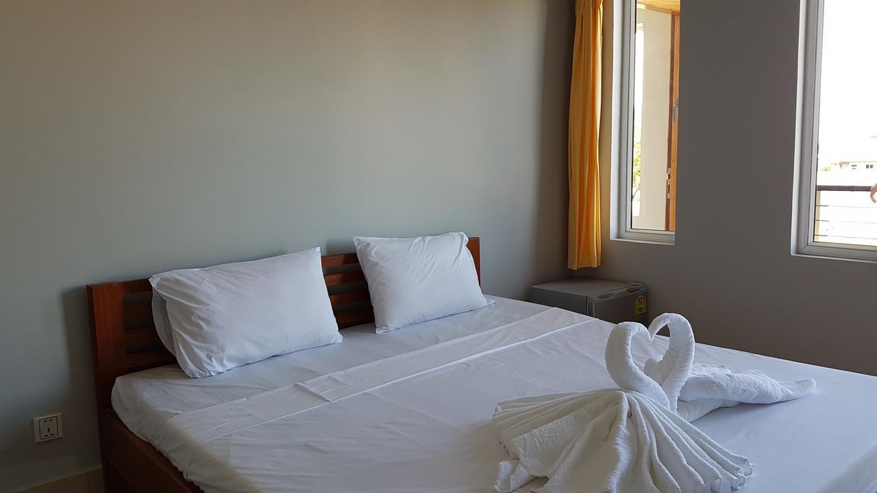 Two Moons Resort Kampot Exterior foto